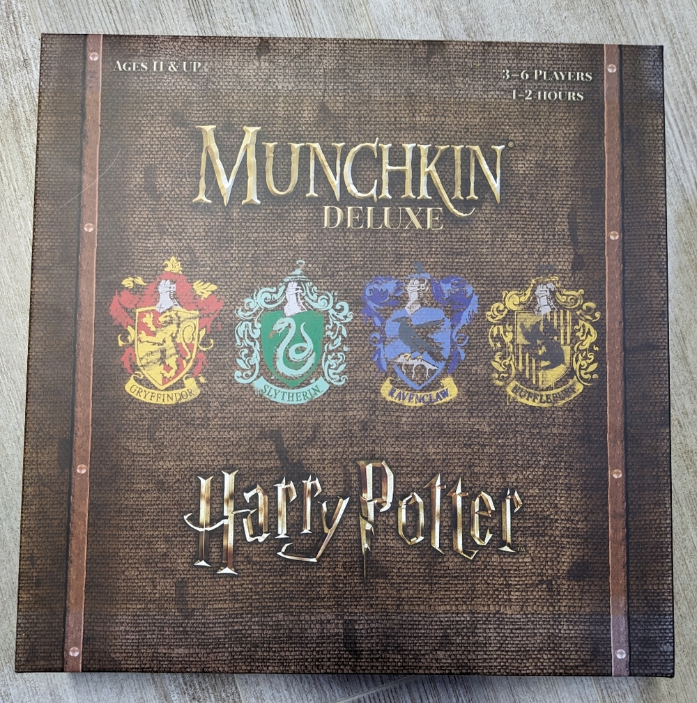 Munchkin Deluxe Harry Potter Board Game